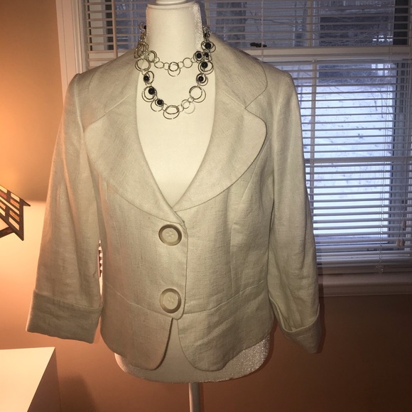 Women Jacket&Pant Suit. - Picture 2 of 11